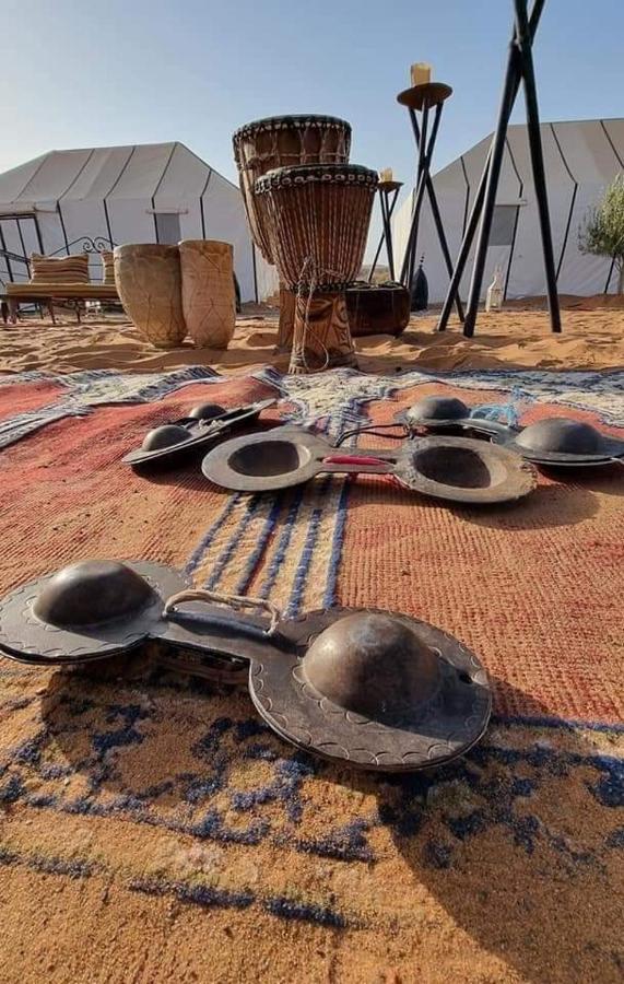 فندق Blue Sky Luxury Camp مرزوكة المظهر الخارجي الصورة