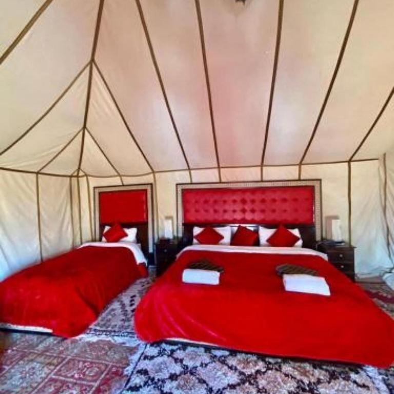 فندق Blue Sky Luxury Camp مرزوكة المظهر الخارجي الصورة