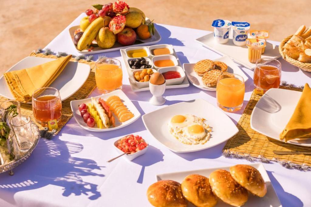 فندق Blue Sky Luxury Camp مرزوكة المظهر الخارجي الصورة