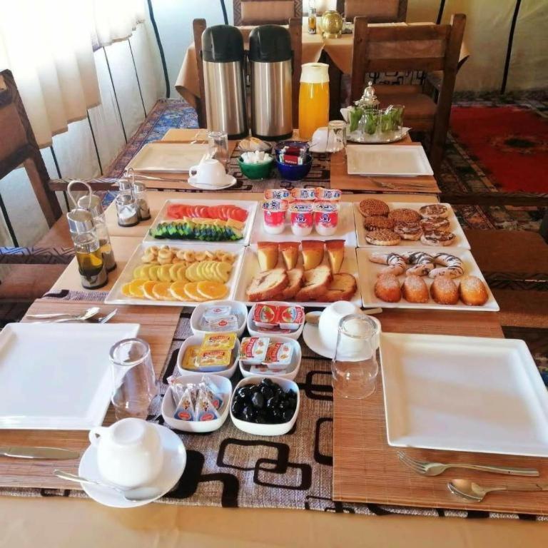 فندق Blue Sky Luxury Camp مرزوكة المظهر الخارجي الصورة