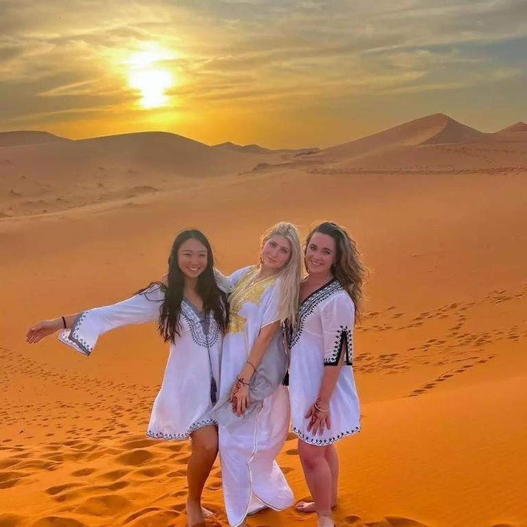 فندق Blue Sky Luxury Camp مرزوكة المظهر الخارجي الصورة
