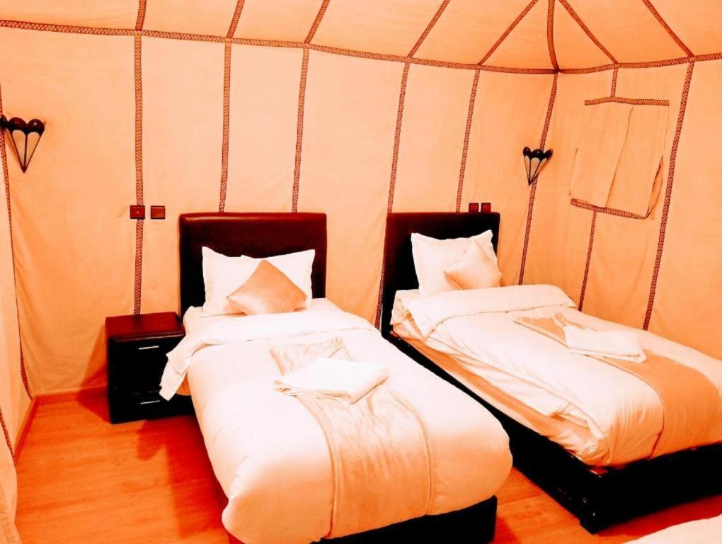 فندق Blue Sky Luxury Camp مرزوكة المظهر الخارجي الصورة