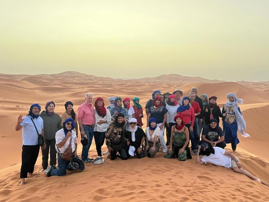 فندق Blue Sky Luxury Camp مرزوكة المظهر الخارجي الصورة